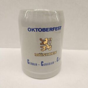 Oktoberfest Munchen German Canadian‎ Club Beer Stein Mug 0.5L Stoneware